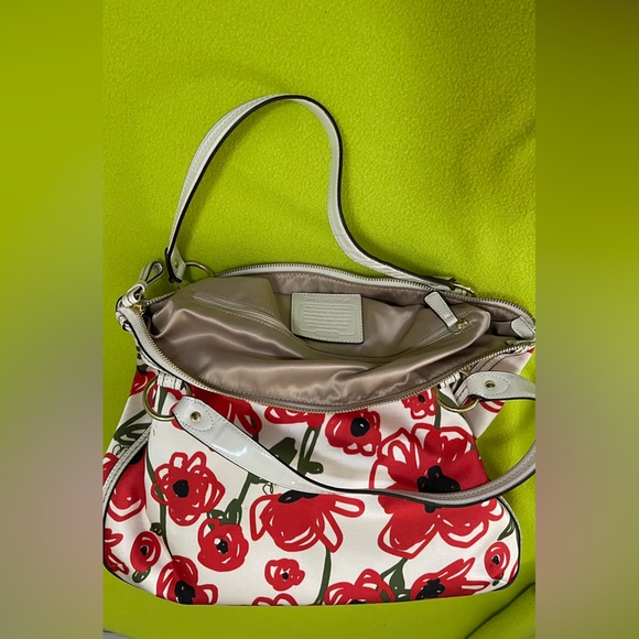 Coach purse - Picture 2 of 10